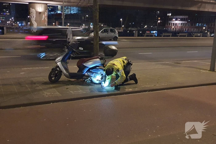 Scooterrijder zwaargewond na eenzijdig ongeval