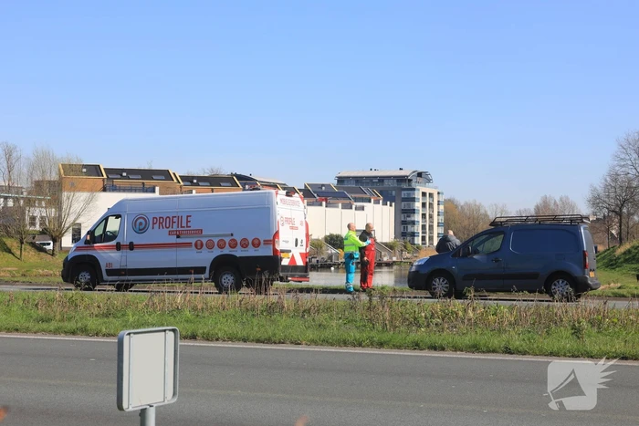 Bestelwagen botst op bestelbus