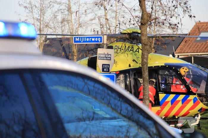 Brommerrijder zwaargewond na aanrijding met trekker