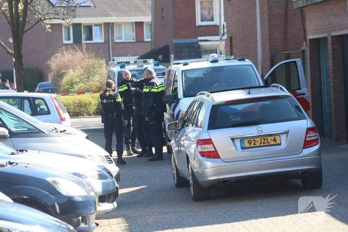 Politie lost waarschuwingsschot bij arrestatie in Waterland