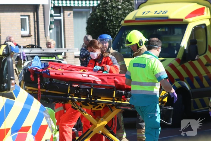 Fietser zwaargewond na aanrijding