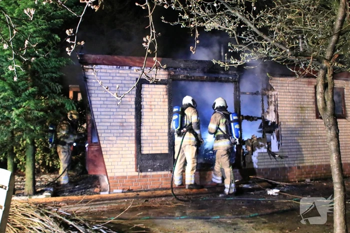 Stacaravan volledig uitgebrand