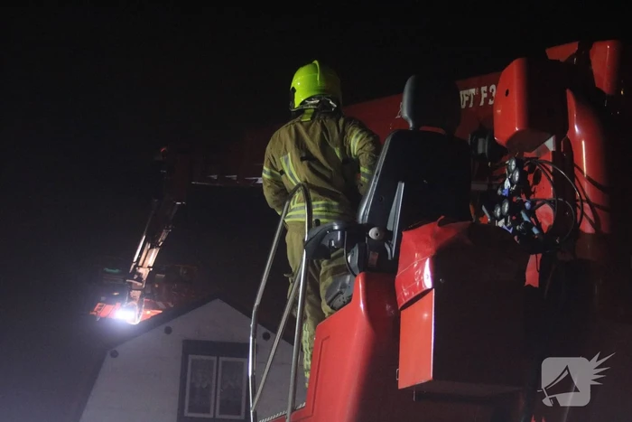 Vonkenregen bij schoorsteenbrand