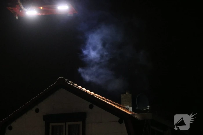 Vonkenregen bij schoorsteenbrand