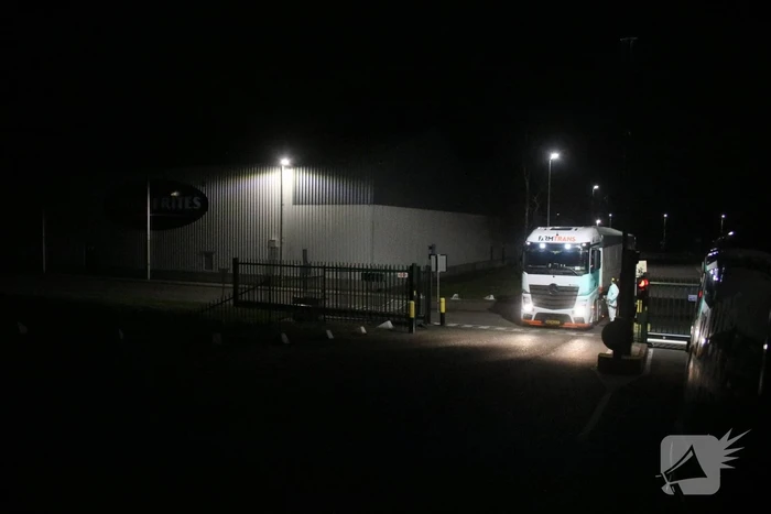 Meerdere personen nagekeken na vloeistoflekkage bij Farm Frites