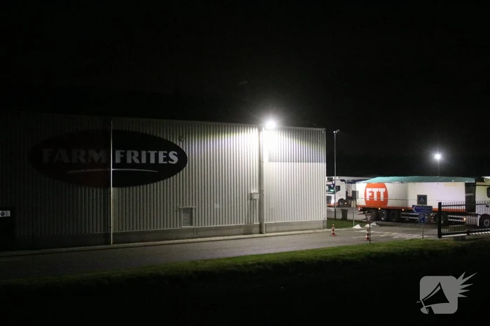 Meerdere personen nagekeken na vloeistoflekkage bij Farm Frites