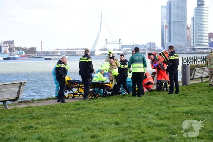 Persoon gereanimeerd na val in water