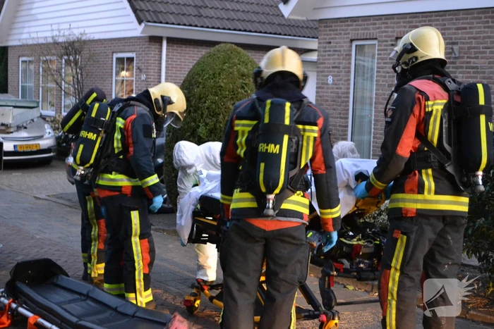 Brandweer komt te hulp bij afhijsing coronapatient