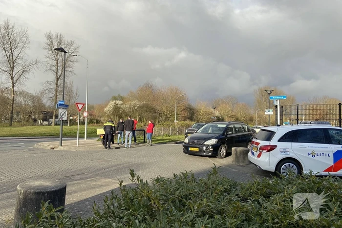 Aanrijding tussen bestelscooter en personenauto