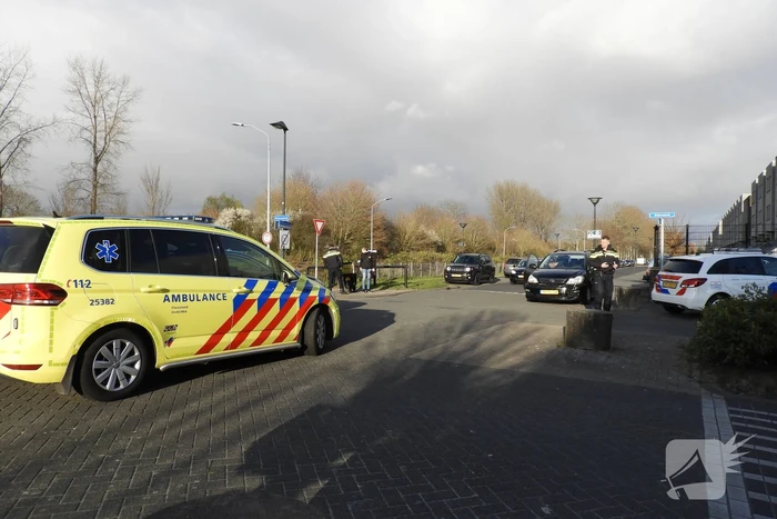 Aanrijding tussen bestelscooter en personenauto