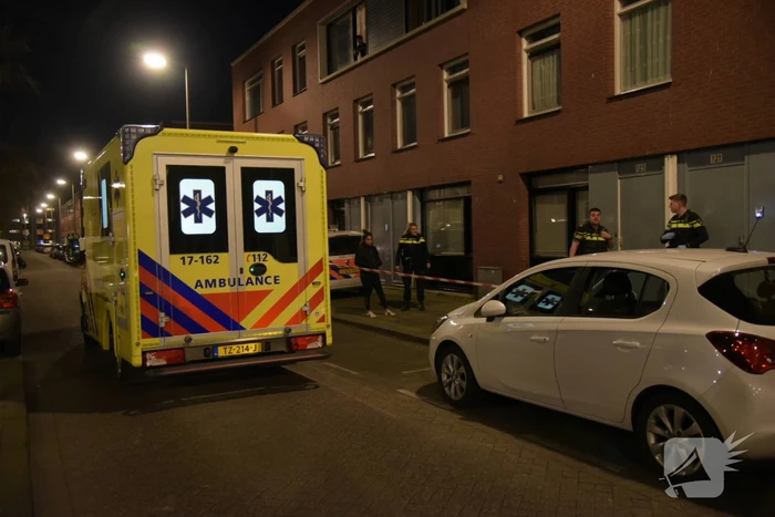 Gewonde na steekpartij in woning