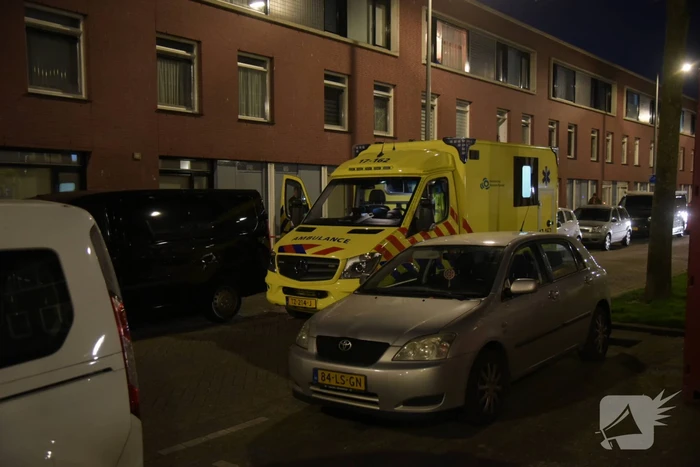 Gewonde na steekpartij in woning