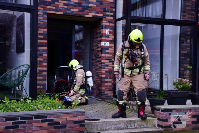 Meerdere voertuigen in brand in parkeergarage