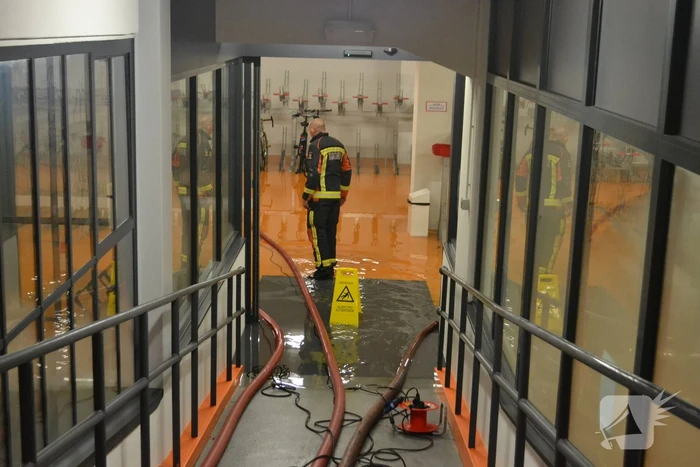 Sprinklerinstallatie oude Hudson Bay gebouw gaat af