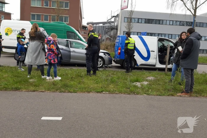 Kinderen gewond bij kop-staart aanrijding