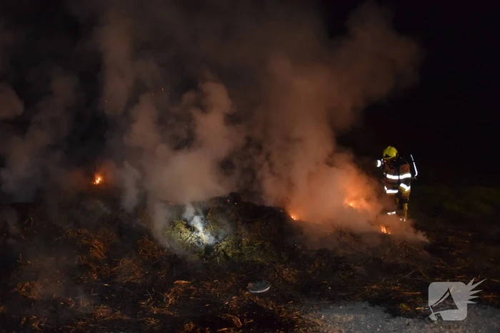 Veel rookontwikkeling bij brand in hooibalen