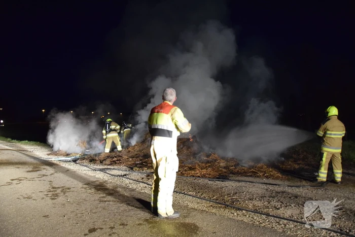Veel rookontwikkeling bij brand in hooibalen