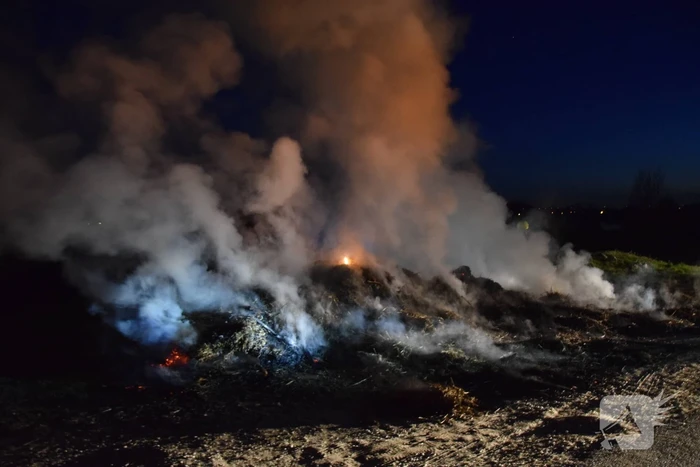 Veel rookontwikkeling bij brand in hooibalen