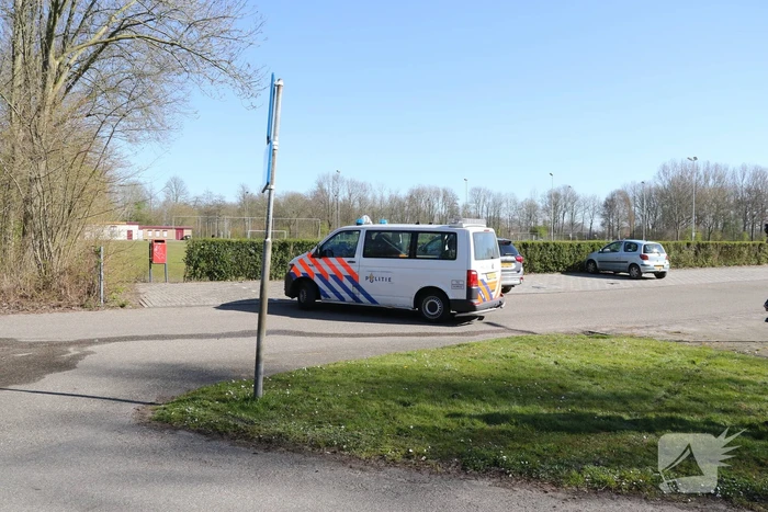 Auto op mysterieuze wijze te water geraakt