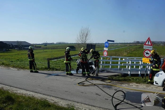 Scooter vliegt spontaan in brand
