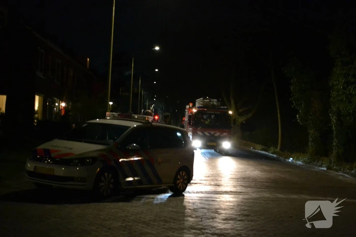 Lantaarnpaal vliegt in brand