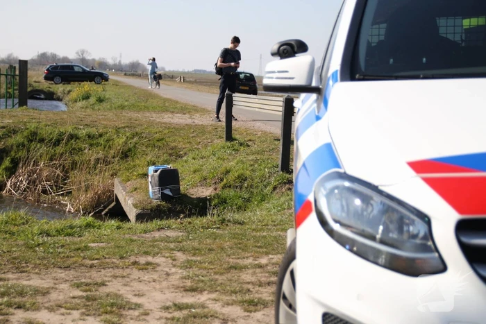 Jerrycans met mogelijk drugsafval aangetroffen