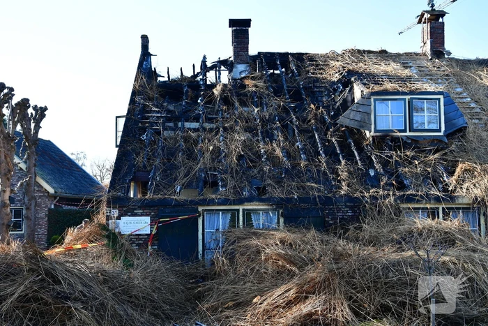 Deel boerderijwoning in vlammen opgegaan