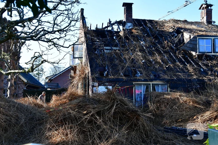 Deel boerderijwoning in vlammen opgegaan