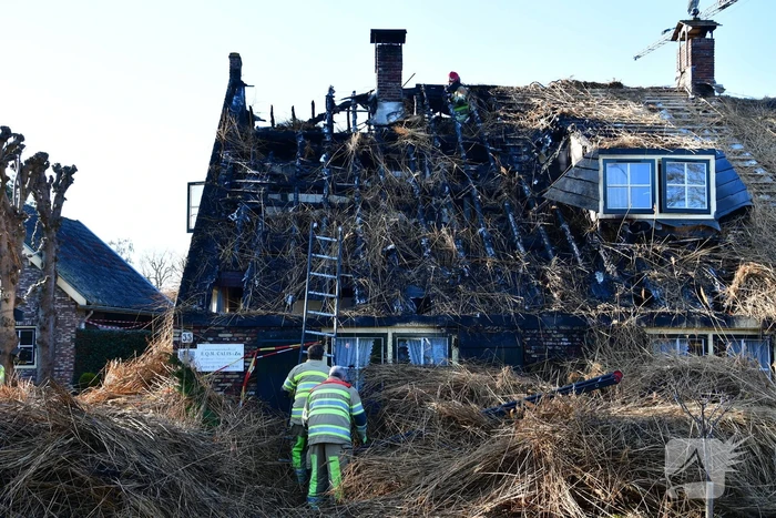 Deel boerderijwoning in vlammen opgegaan