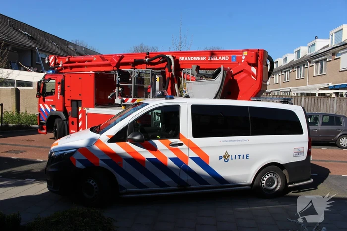 Man in boeien geslagen bij woningbrand