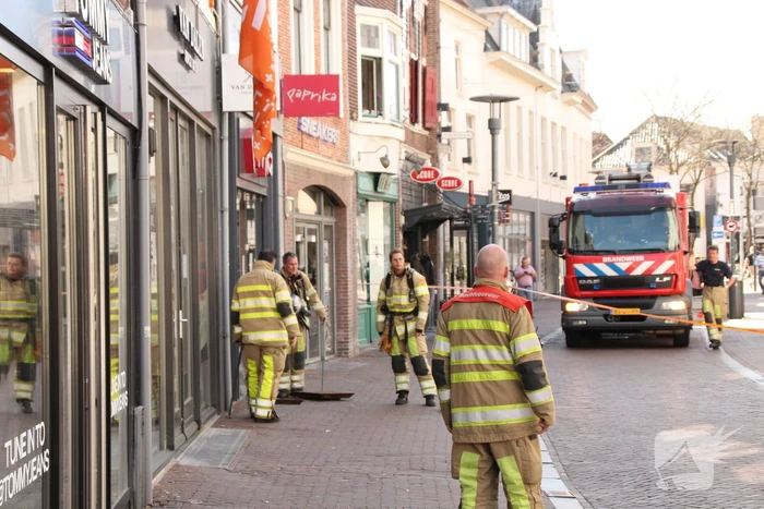 Lek in gasleiding bij kledingzaak Paprika