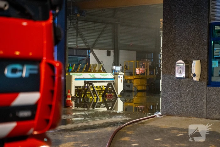 Zeer grote brand in bedrijfspand Holabouw BV