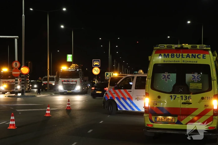 Politiewagen botst op auto