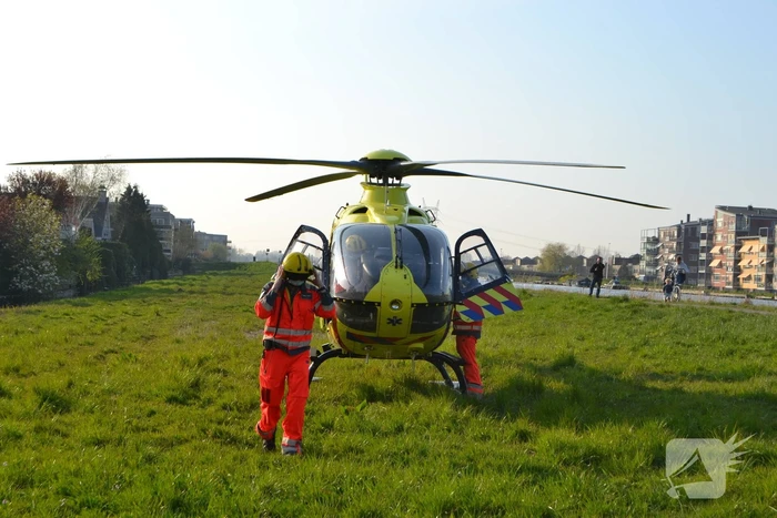Traumahelikopter landt na ongeval in woning