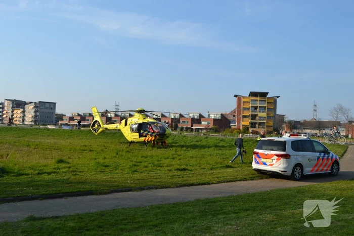 Traumahelikopter landt na ongeval in woning