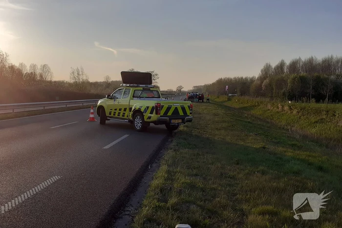 Wiel aanhangwagen vliegt in brand