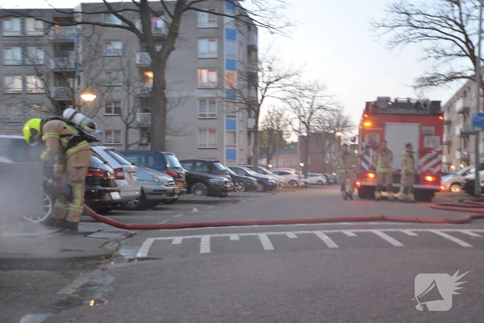 Forse rookontwikkeling bij ondergrondse containerbrand
