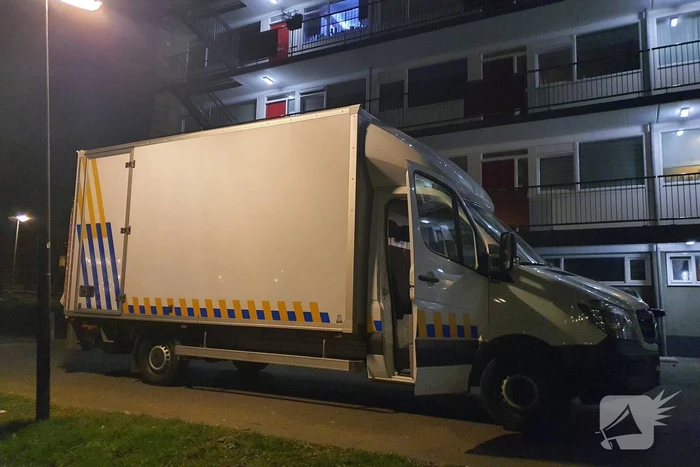 Hennepkwekerij in woning geruimd