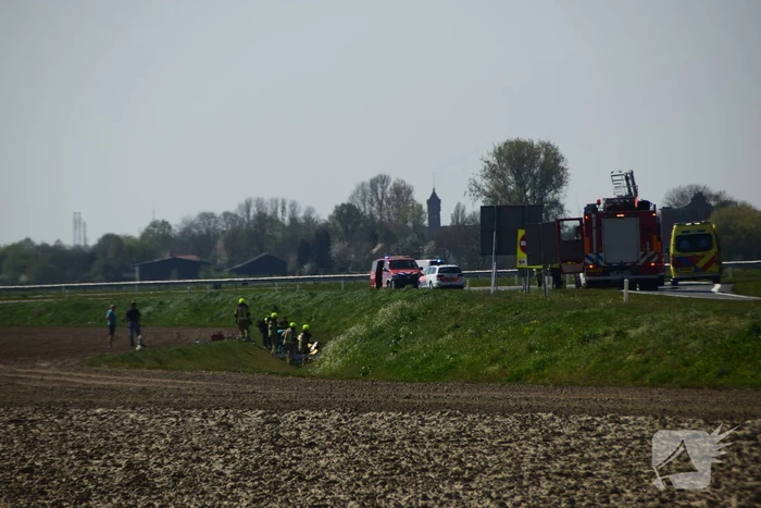 Auto te water geraakt, bestuurder overleden