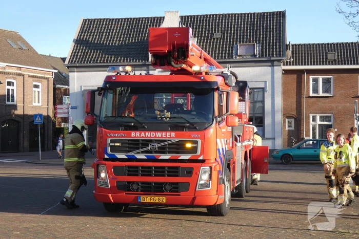 Luchtbellen in de haven zorgen voor paniek