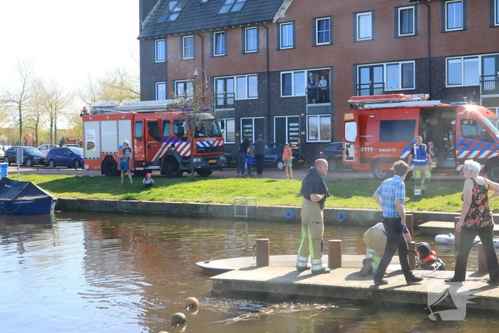 Elektrische boot gezonken voor sluis