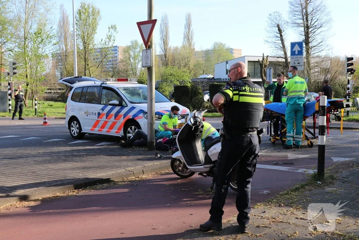 Persoon ernstig gewond na aanrijding met politiewagen