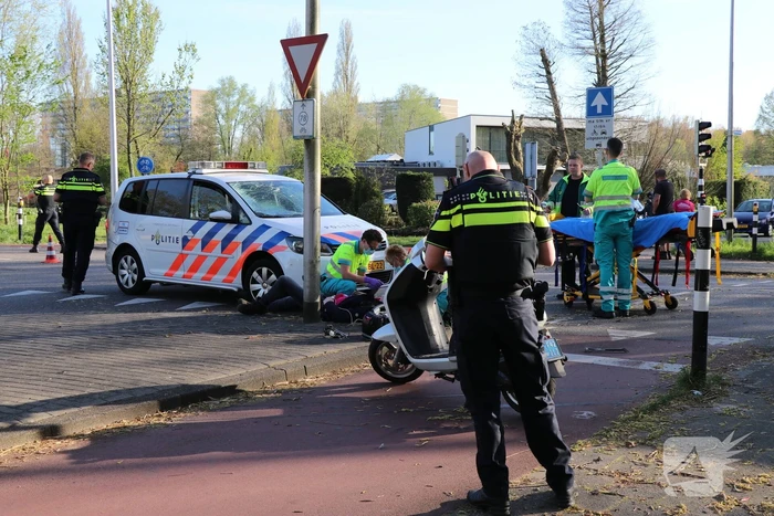 Persoon ernstig gewond na aanrijding met politiewagen
