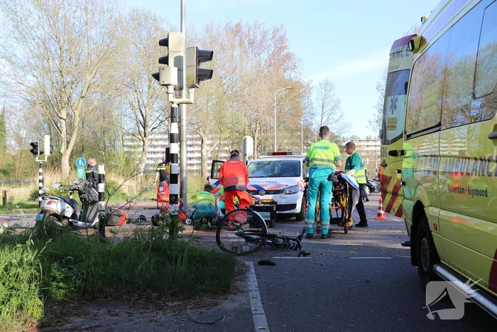 Persoon ernstig gewond na aanrijding met politiewagen