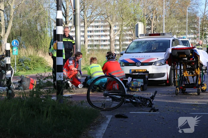 Persoon ernstig gewond na aanrijding met politiewagen