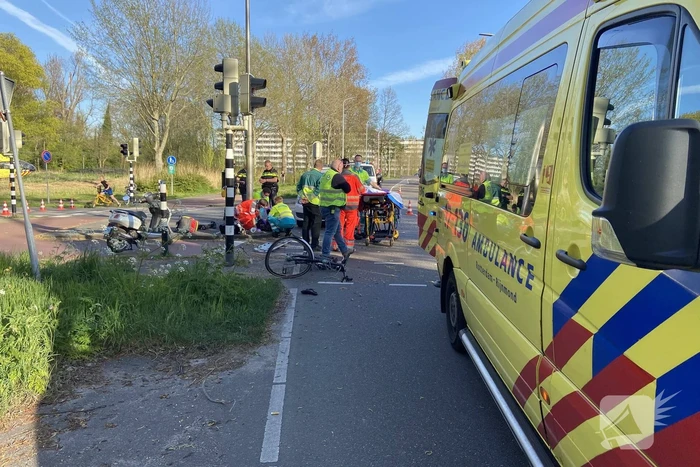 Persoon ernstig gewond na aanrijding met politiewagen