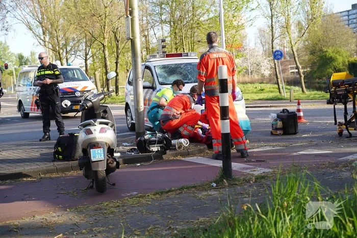 Persoon ernstig gewond na aanrijding met politiewagen
