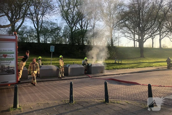 Brandweer blust container