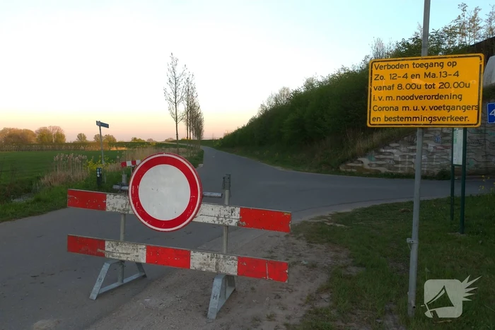 Gemeente plaatst waarschuwingsborden voor afsluiten dijken