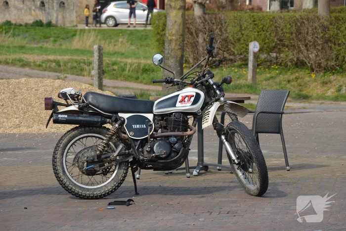 Motorrijder ernstig gewond na aanrijding met auto